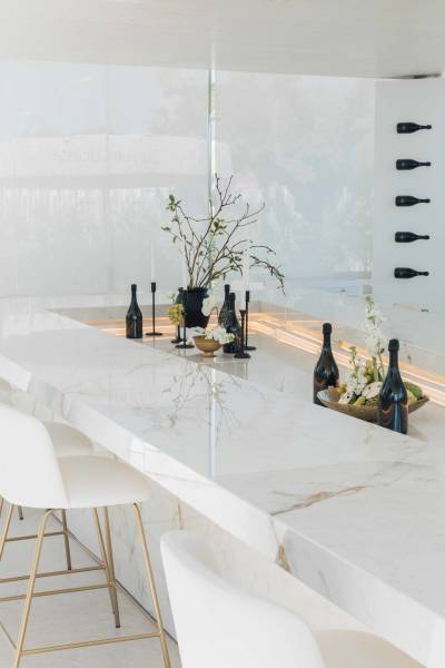 Cuisine Moderne en Marbre blanc Neolith pour une Résistance maximale