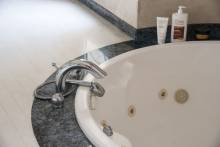 Notre zone d'activité pour ce service Réalisation de vasque et de receveur de douche sur mesure en pierre naturelle